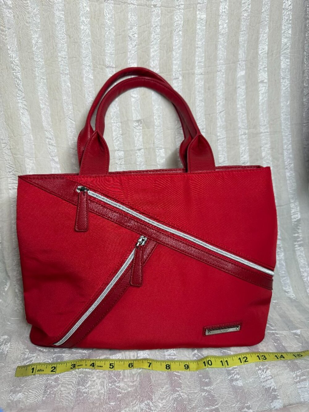 Nine West Red Nylon Tote Bag Shoulder Bag Dipped Zip Accent Dual Straps